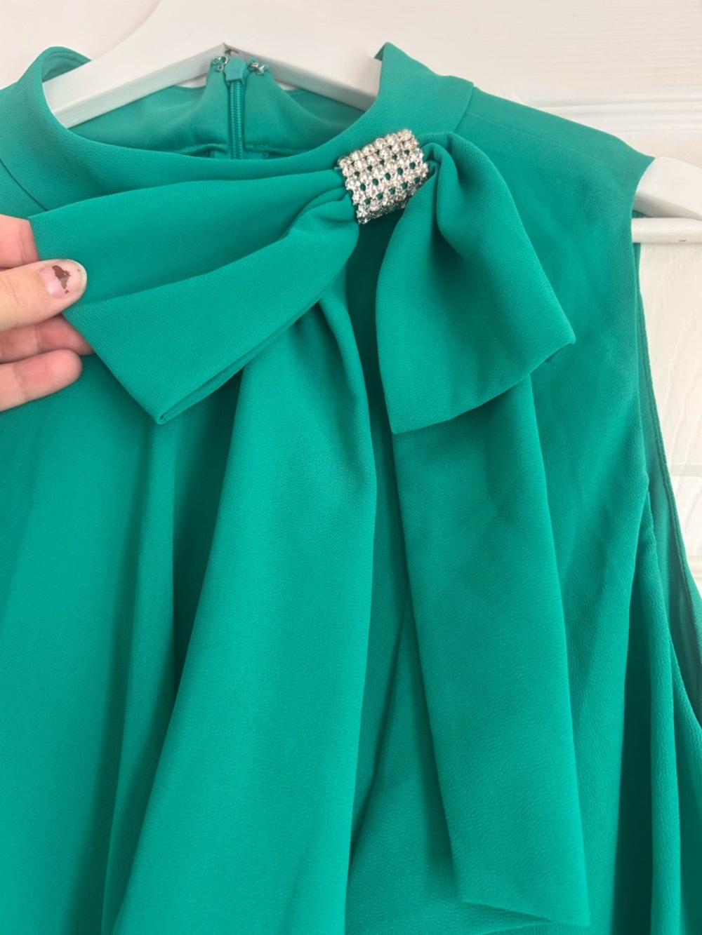 Sleeveless Tiered Midi Dress with Bow Accent in Emerald Green - Picture 2 of 5